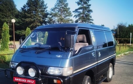 Mitsubishi Delica III, 1991 год, 750 000 рублей, 37 фотография