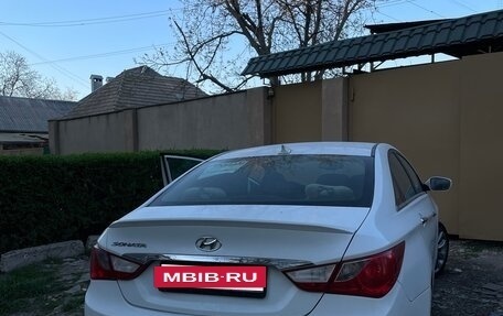 Hyundai Sonata VI, 2013 год, 1 450 000 рублей, 3 фотография