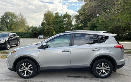 Toyota RAV4, 2018 год, 2 250 000 рублей, 3 фотография
