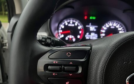 KIA Rio IV, 2017 год, 780 000 рублей, 18 фотография