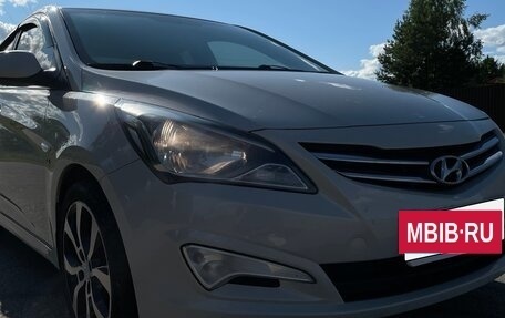 Hyundai Solaris II рестайлинг, 2015 год, 1 000 000 рублей, 2 фотография
