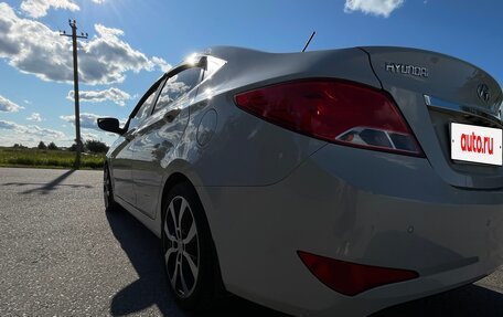 Hyundai Solaris II рестайлинг, 2015 год, 1 000 000 рублей, 8 фотография
