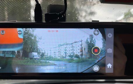 Hyundai Solaris II рестайлинг, 2015 год, 1 000 000 рублей, 25 фотография