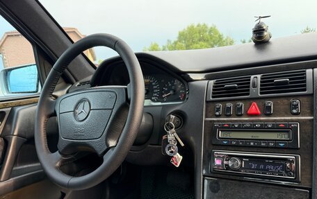 Mercedes-Benz E-Класс, 1996 год, 399 999 рублей, 16 фотография