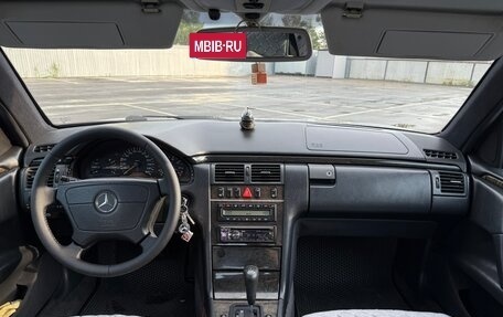 Mercedes-Benz E-Класс, 1996 год, 399 999 рублей, 15 фотография