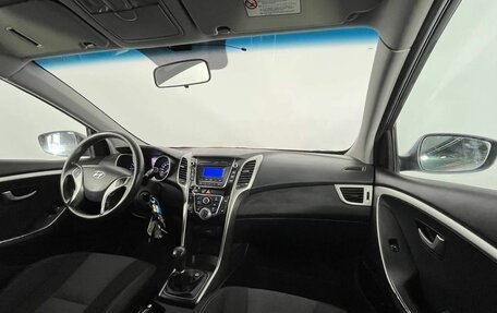 Hyundai i30 II рестайлинг, 2013 год, 850 000 рублей, 12 фотография