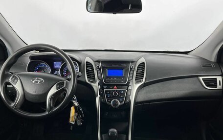 Hyundai i30 II рестайлинг, 2013 год, 850 000 рублей, 11 фотография