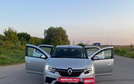 Renault Logan II, 2020 год, 890 000 рублей, 5 фотография