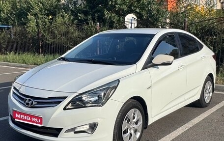 Hyundai Solaris II рестайлинг, 2014 год, 770 000 рублей, 1 фотография
