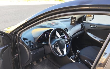 Hyundai Solaris II рестайлинг, 2011 год, 750 000 рублей, 8 фотография