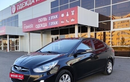 Hyundai Solaris II рестайлинг, 2011 год, 750 000 рублей, 3 фотография