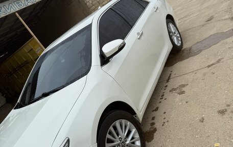 Toyota Camry, 2017 год, 2 140 000 рублей, 5 фотография