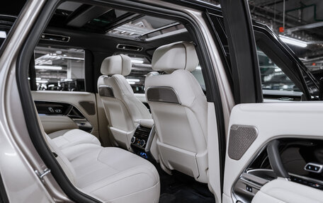 Land Rover Range Rover IV рестайлинг, 2025 год, 25 850 000 рублей, 16 фотография