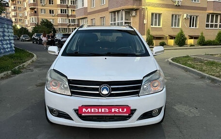 Geely MK Cross I, 2012 год, 270 000 рублей, 2 фотография