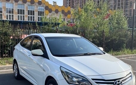Hyundai Solaris II рестайлинг, 2014 год, 770 000 рублей, 2 фотография
