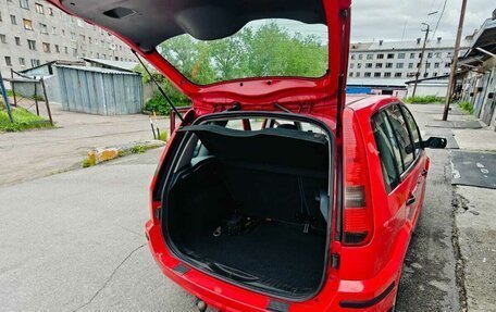 Ford Fusion I, 2004 год, 360 000 рублей, 13 фотография