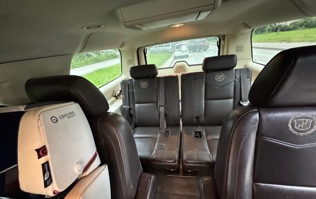 Cadillac Escalade III, 2011 год, 2 550 000 рублей, 10 фотография