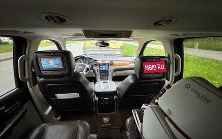 Cadillac Escalade III, 2011 год, 2 550 000 рублей, 12 фотография