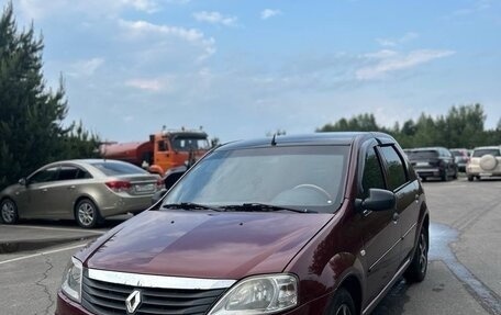 Renault Logan I, 2010 год, 400 000 рублей, 1 фотография
