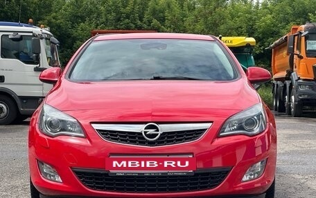 Opel Astra J, 2012 год, 900 000 рублей, 2 фотография
