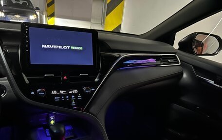 Toyota Camry, 2022 год, 3 850 000 рублей, 6 фотография