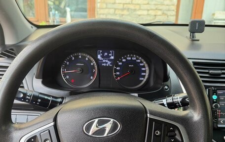 Hyundai Solaris II рестайлинг, 2015 год, 1 000 000 рублей, 6 фотография