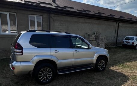 Toyota Land Cruiser Prado 120 рестайлинг, 2007 год, 2 380 000 рублей, 5 фотография