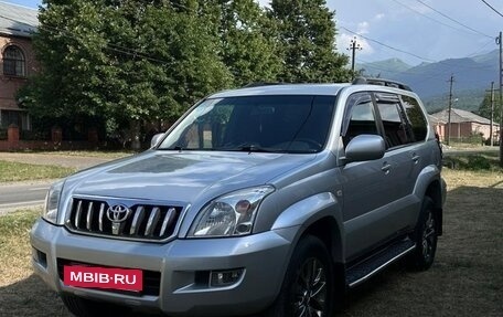 Toyota Land Cruiser Prado 120 рестайлинг, 2007 год, 2 380 000 рублей, 7 фотография
