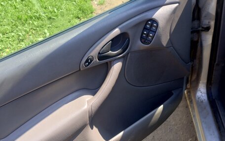 Ford Focus IV, 2000 год, 140 000 рублей, 2 фотография