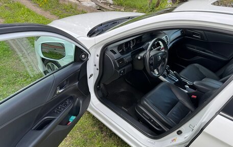 Honda Accord IX рестайлинг, 2013 год, 1 990 000 рублей, 9 фотография