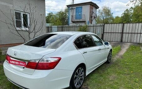 Honda Accord IX рестайлинг, 2013 год, 1 990 000 рублей, 2 фотография