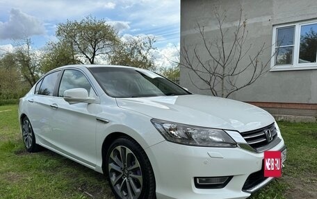 Honda Accord IX рестайлинг, 2013 год, 1 990 000 рублей, 6 фотография