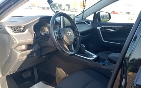 Toyota RAV4, 2020 год, 3 285 000 рублей, 9 фотография