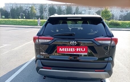 Toyota RAV4, 2020 год, 3 285 000 рублей, 16 фотография