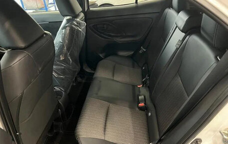 Toyota Yaris Cross, 2022 год, 1 650 000 рублей, 25 фотография