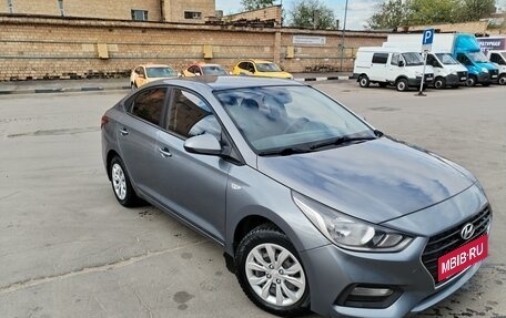 Hyundai Solaris II рестайлинг, 2018 год, 1 250 000 рублей, 3 фотография