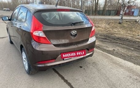 Hyundai Solaris II рестайлинг, 2016 год, 950 000 рублей, 2 фотография
