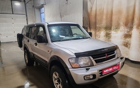 Mitsubishi Pajero III рестайлинг, 2002 год, 700 000 рублей, 1 фотография