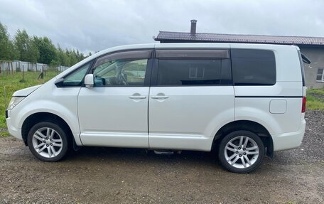 Mitsubishi Delica D:5 I, 2013 год, 2 000 000 рублей, 3 фотография
