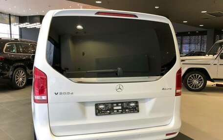 Mercedes-Benz V-Класс, 2022 год, 13 900 000 рублей, 3 фотография