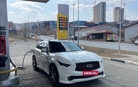 Infiniti FX II, 2010 год, 2 000 000 рублей, 6 фотография
