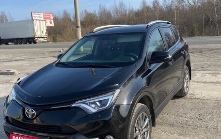 Toyota RAV4, 2018 год, 2 899 000 рублей, 2 фотография