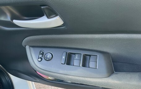 Honda Fit, 2020 год, 1 300 000 рублей, 10 фотография