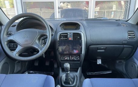 Mitsubishi Carisma I, 2003 год, 255 000 рублей, 7 фотография