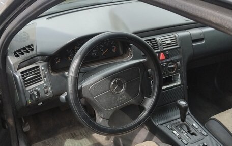 Mercedes-Benz E-Класс, 1999 год, 400 000 рублей, 6 фотография