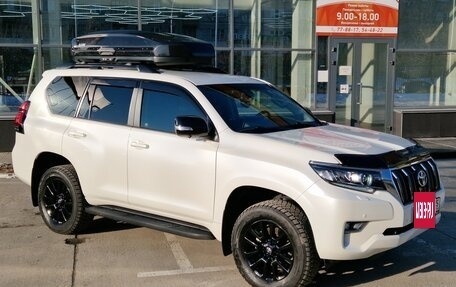Toyota Land Cruiser Prado 150 рестайлинг 2, 2018 год, 3 900 000 рублей, 10 фотография