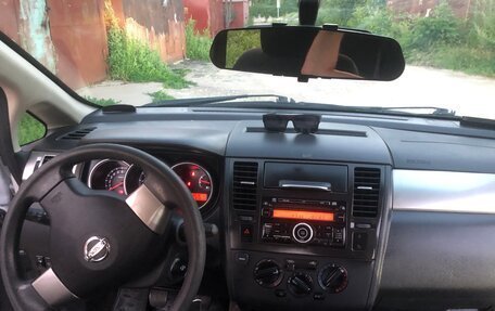 Nissan Tiida, 2010 год, 850 000 рублей, 11 фотография
