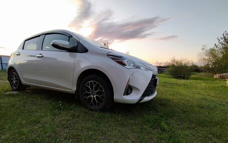 Toyota Vitz, 2019 год, 1 050 000 рублей, 4 фотография
