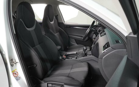 Skoda Octavia, 2018 год, 1 999 000 рублей, 8 фотография