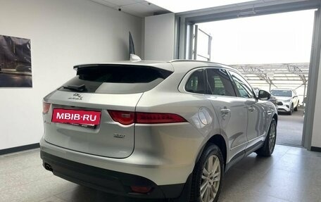 Jaguar F-Pace, 2017 год, 2 800 000 рублей, 4 фотография